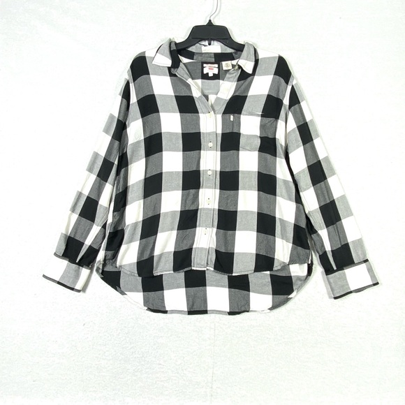 Levi's Tops - Levis Boyfriend Flannel Shirt Women's L Black White Plaid Button Up Casual Top